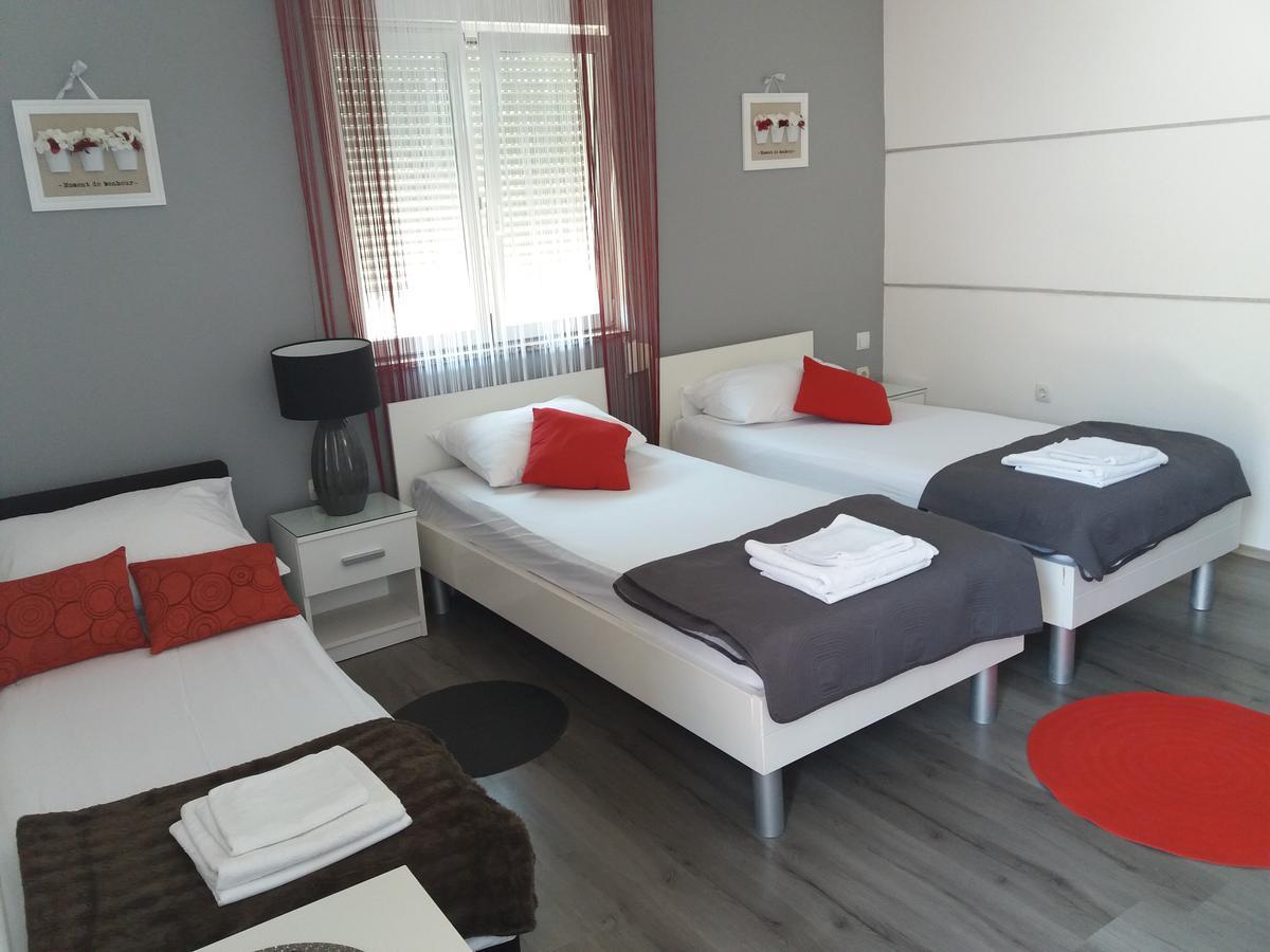 Apartments Benic Zadar Bagian luar foto