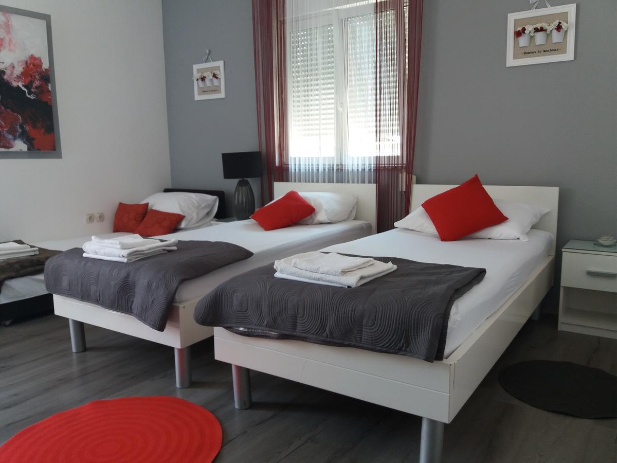 Apartments Benic Zadar Bagian luar foto