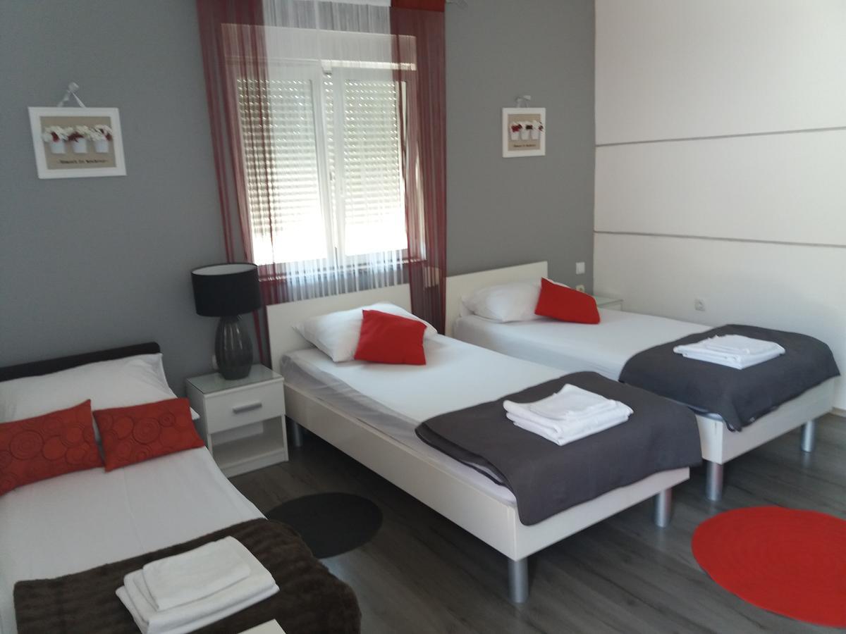 Apartments Benic Zadar Bagian luar foto